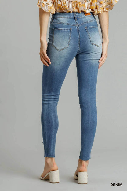 Umgee Distressed Skinny Jeans with Edge Detail Trendsi 55da731f-8be9-4504-9f93-2e8a9de3efa0-Max-Origin