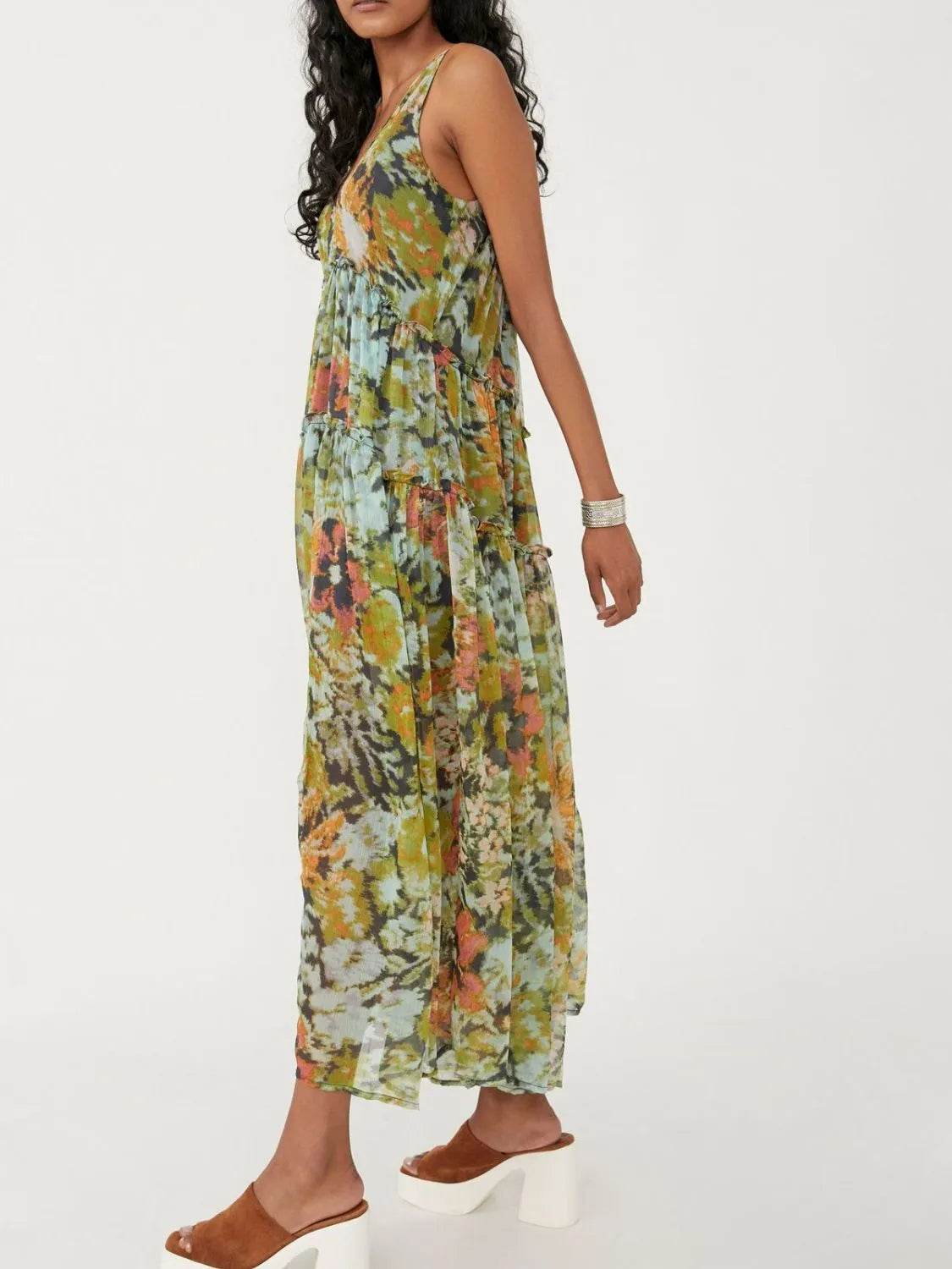 Printed V-Neck Sleeveless Dress Trendsi 57959d24-8352-4764-8b89-20b277521178-Max-Origin