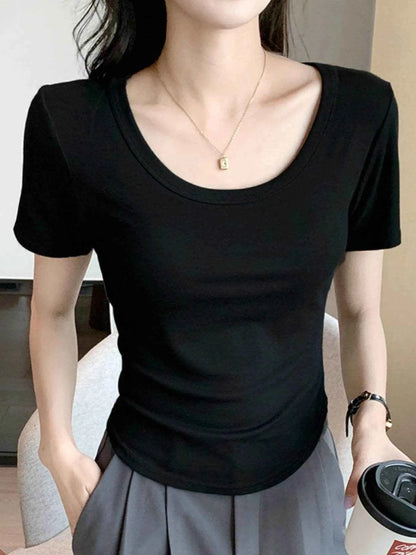 Plus Size Round Neck Short Sleeve T-Shirt Black Trendsi 57bd36c2-7d97-4523-9787-6a895782d726-Max-Origin