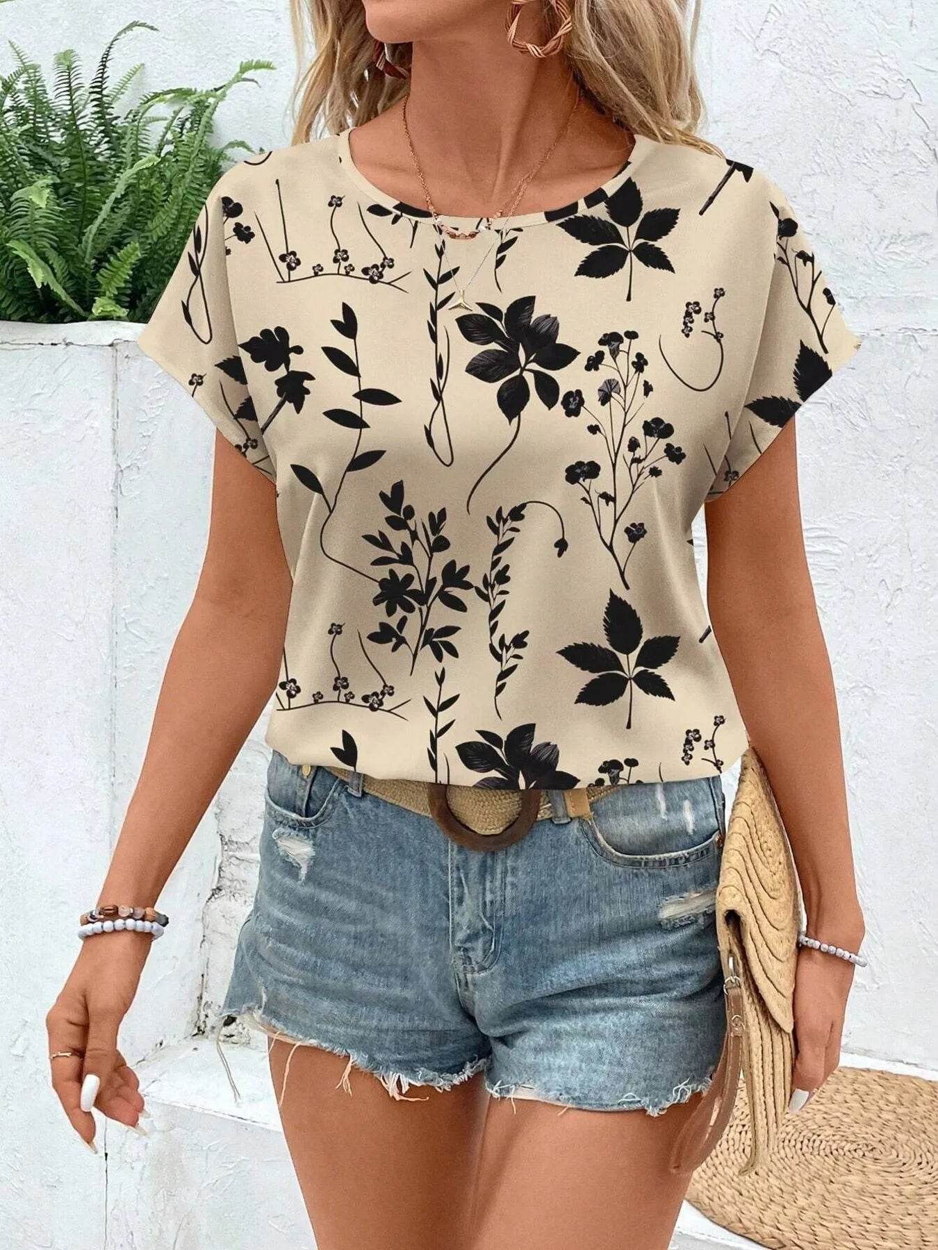 Printed Round Neck Short Sleeve Blouse Trendsi 5cd821882e3a4c2aa16856458fbcf2a9-Max-Origin