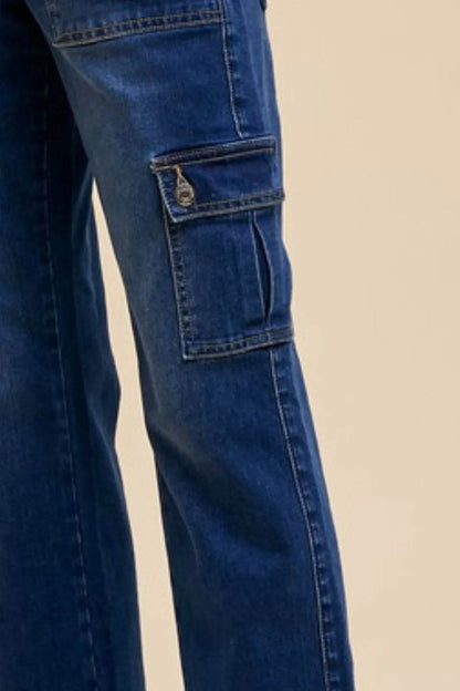 Annie Wear Straight Leg Jeans with Cargo Pockets Trendsi 5e80f5da-761e-4fa0-83e8-52e4b4f331ba-Max