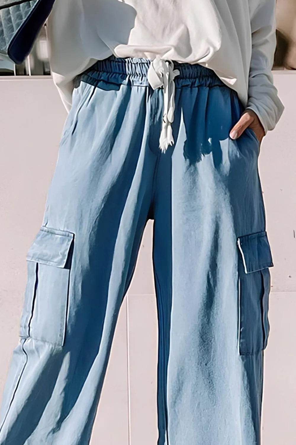 Drawstring Cargo Pocket Wide Leg Jeans Trendsi 5f10bc2c-4fe2-48c4-b366-a565542007d6-Max