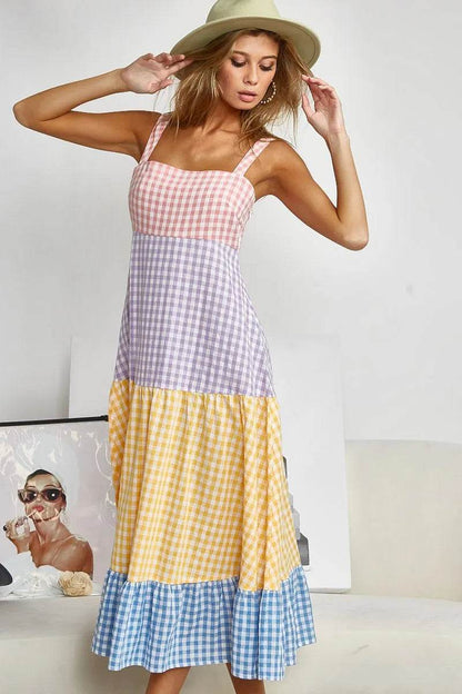 BiBi Color Block Tiered Gingham Dress Trendsi 5fca74042e8f41b4b7f26fbe6f8d7194-Max-Origin