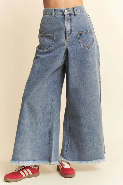 Davi & Dani Patch Pocket Wide Leg Culotte Jeans LIGHT DENIM Trendsi 60acade5faa14c708e9e4c5959f719d0-Max-Origin