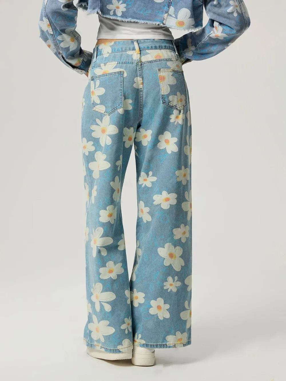Pocketed Floral Wide Leg Jeans Trendsi 62170771-1e93-450c-b3c2-073c5fbc7344-Max