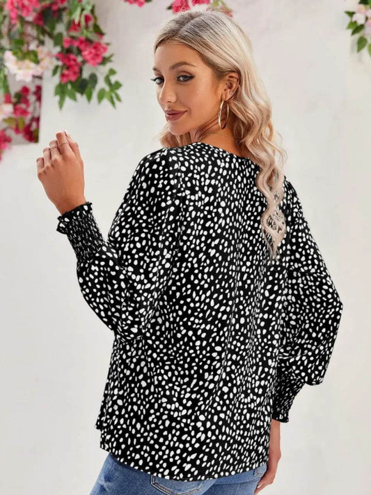 Printed V-Neck Lantern Sleeve Blouse Trendsi 62d05b70809b4d19bebd9bd248014c5e-Max