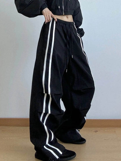 Side Stripes Wide Leg Pants Trendsi 64f4106e-a5a6-43cc-a58b-6768368a2b82-Max-Origin