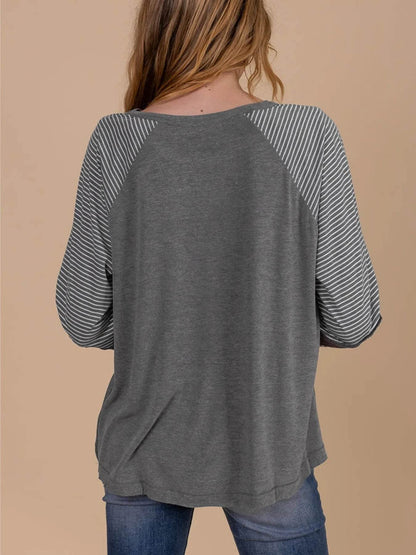 Contrast Print Striped Raglan Long Sleeve Loose Top Trendsi 65227bdb-361b-47b8-a3ad-5675b3ed7e98-Max-Origin