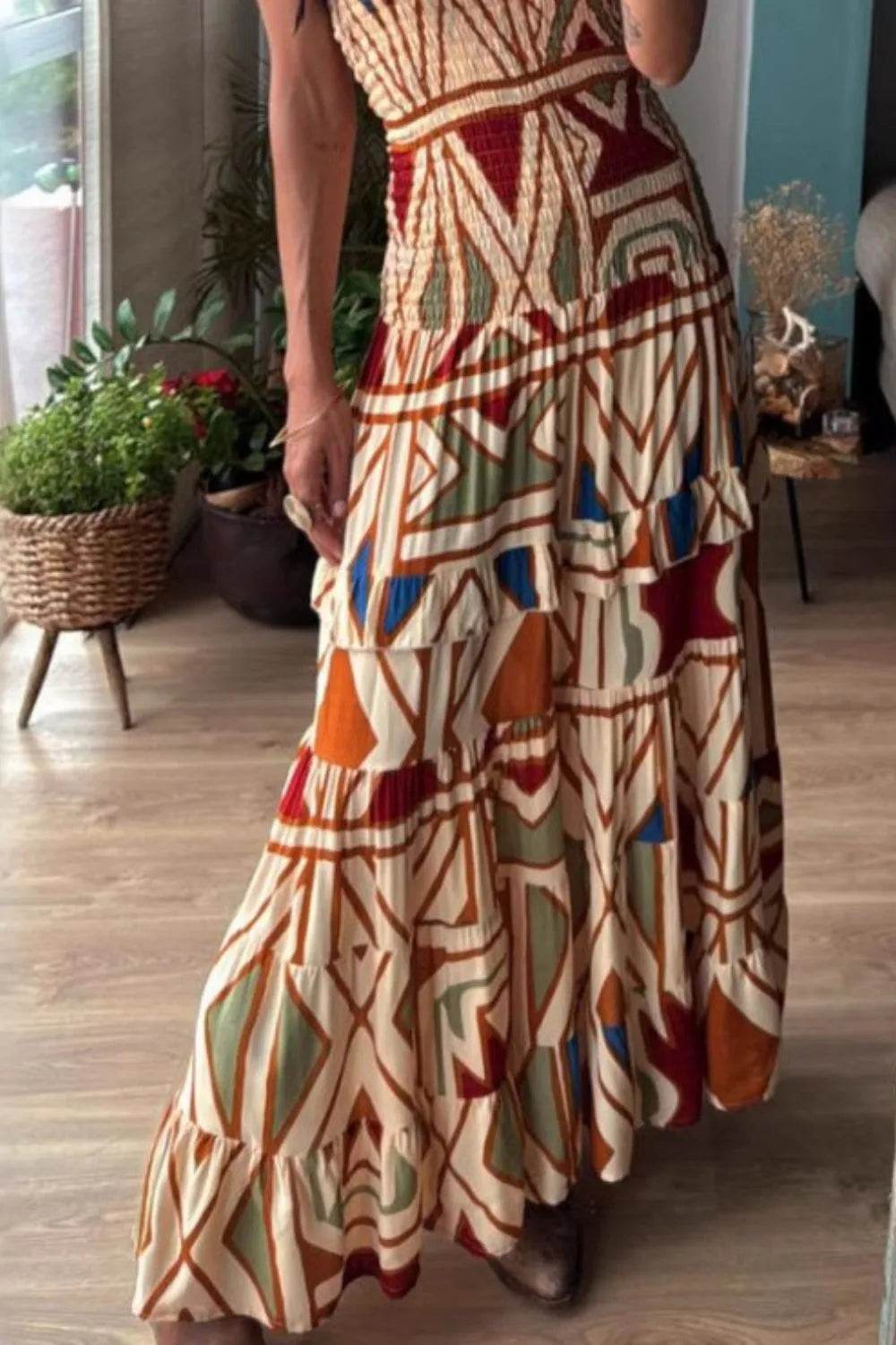 Smocked Printed Tube Dress Trendsi 65428f31-9336-409e-bb30-bde0abcea473-Max-Origin