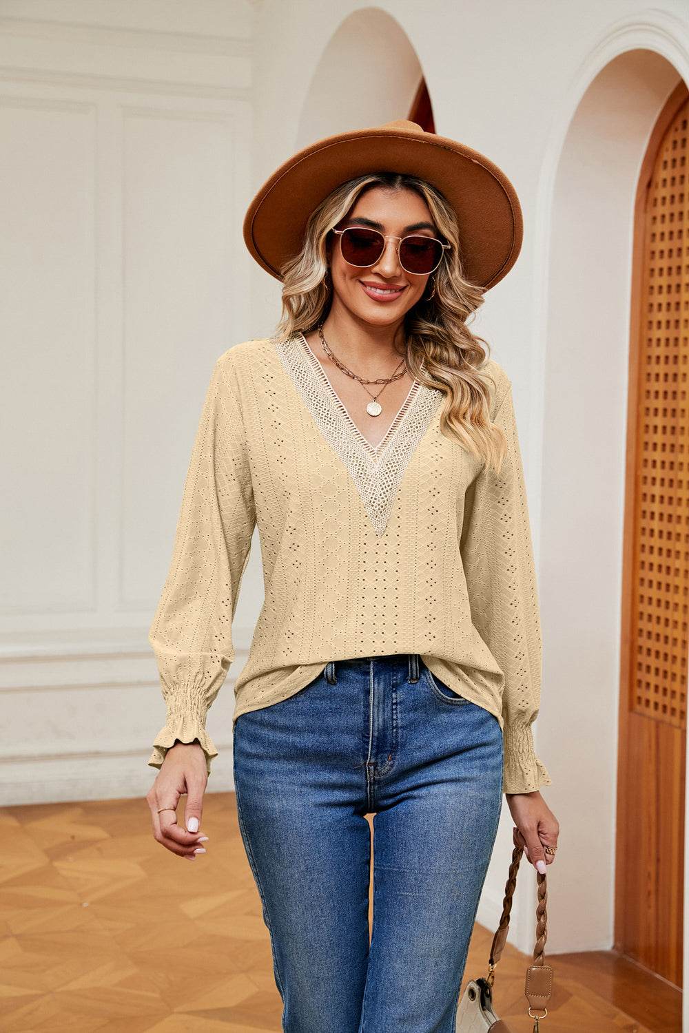Contrast Flounce Sleeve Blouse Trendsi 66b6a7eb46394f789d9fb97ed27b9b65-Max