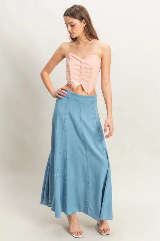HYFVE Buttoned Front Strapless Knit Bustier Top Trendsi 67e52bb71be94ffdbbd9a48c984d4faa-Max-Origin
