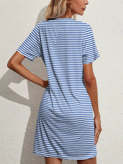 FAM-FAM Pocketed Striped Round Neck Short Sleeve Dress Trendsi 6833fa5c-6e49-4d57-af4c-97a7287e9427-Max