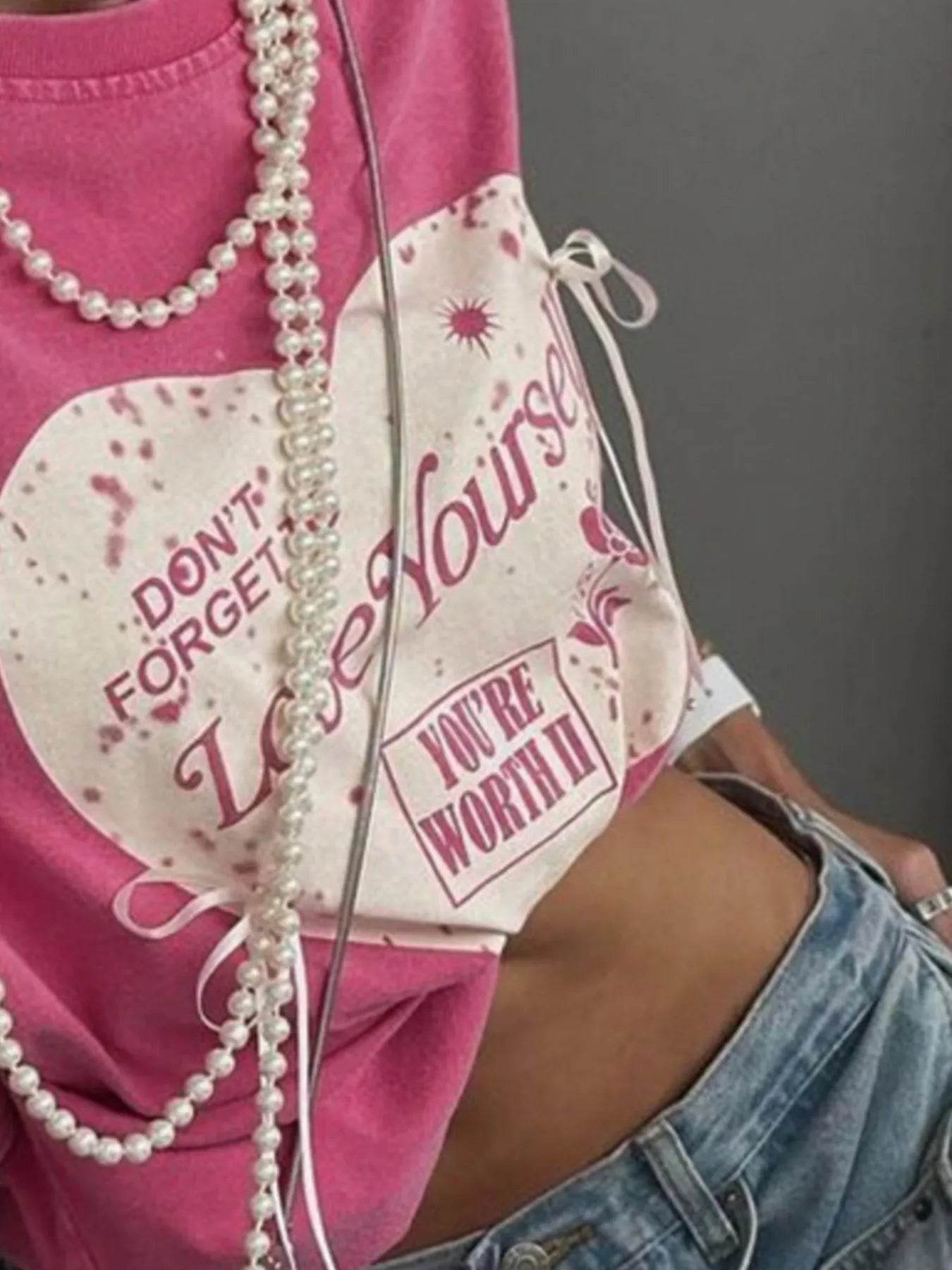 Heart Round Neck Short Sleeve T-Shirt Trendsi 68fe3f4a-053a-4c79-b94a-e2ec65558337-Max-Origin