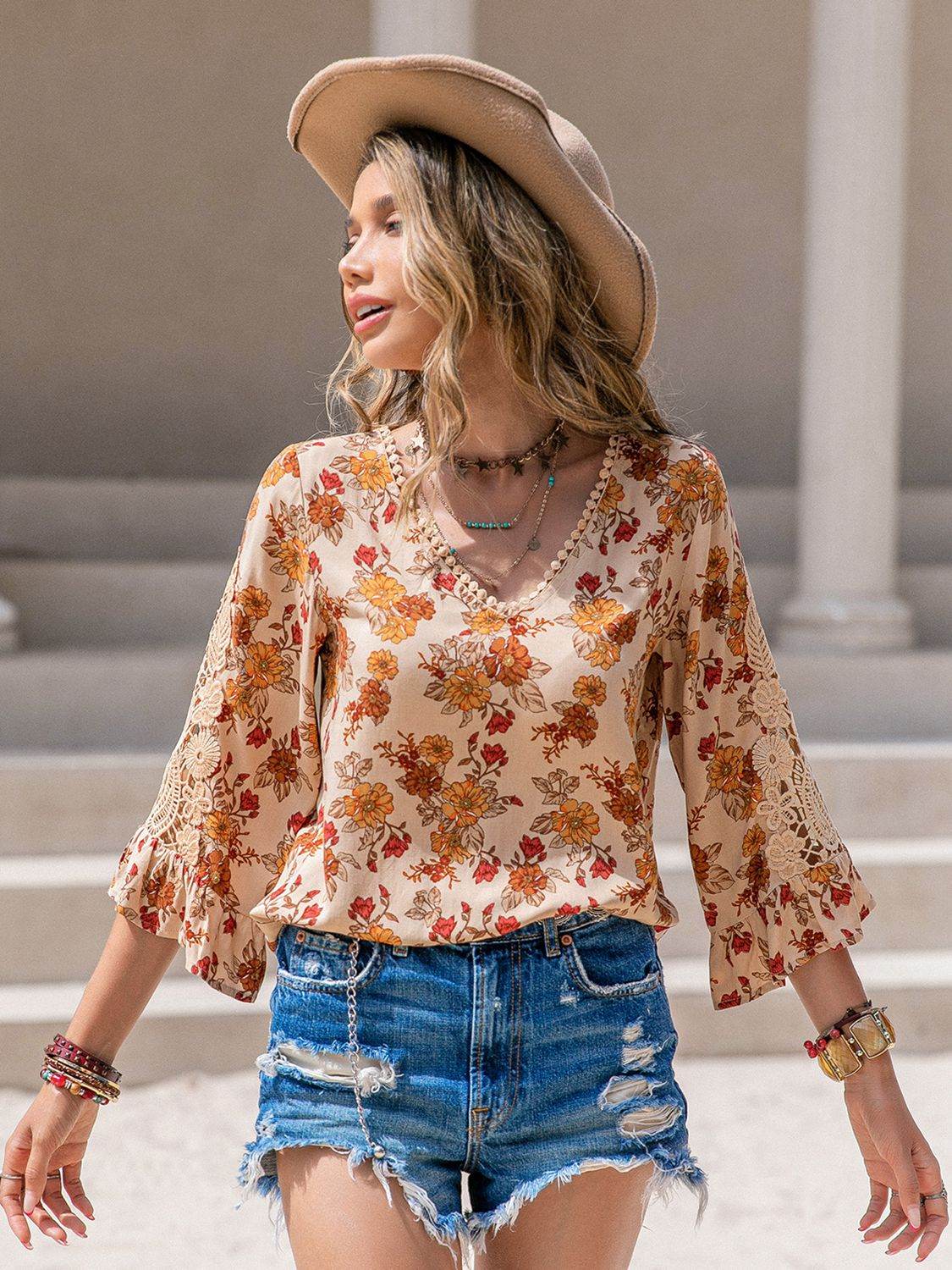 Floral V-Neck Spliced Lace Blouse Trendsi 691c444bb9b146a987720150771da054-Max