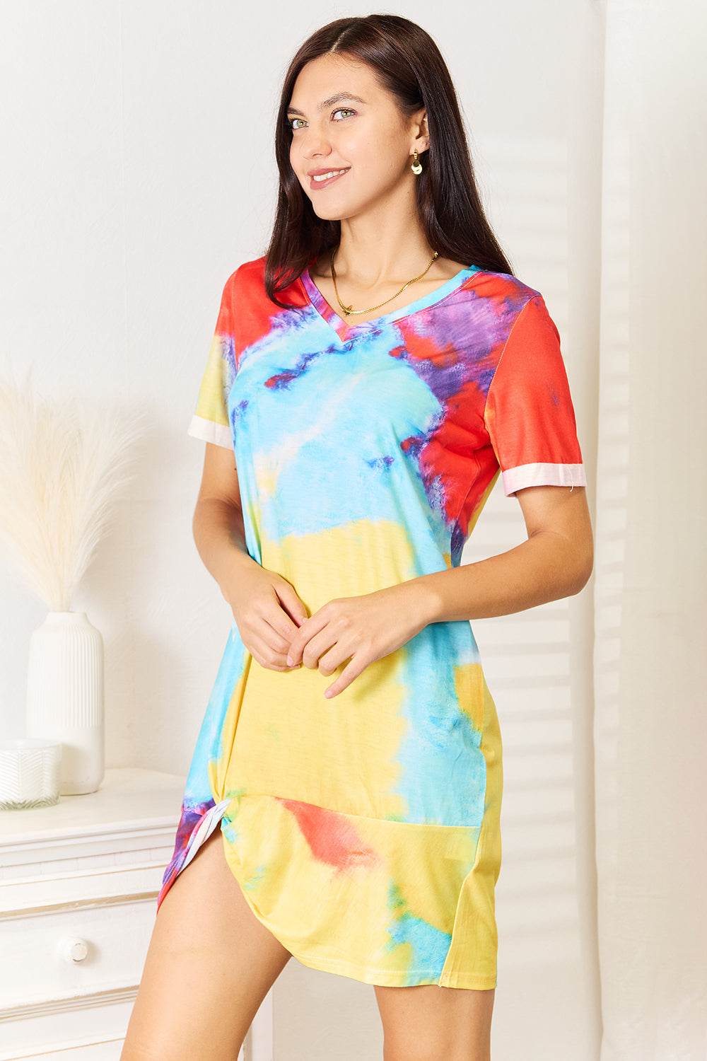 Shiny Tie-Dye V-Neck Twisted Dress Trendsi 6ac9c295f82e4b21a774362c4680dc5a-Max