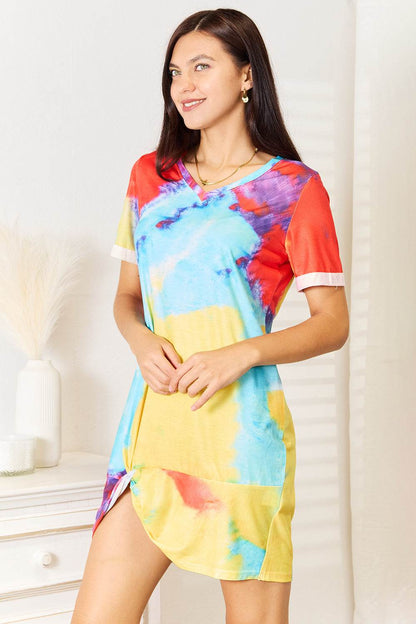 Shiny Tie-Dye V-Neck Twisted Dress Trendsi 6ac9c295f82e4b21a774362c4680dc5a-Max