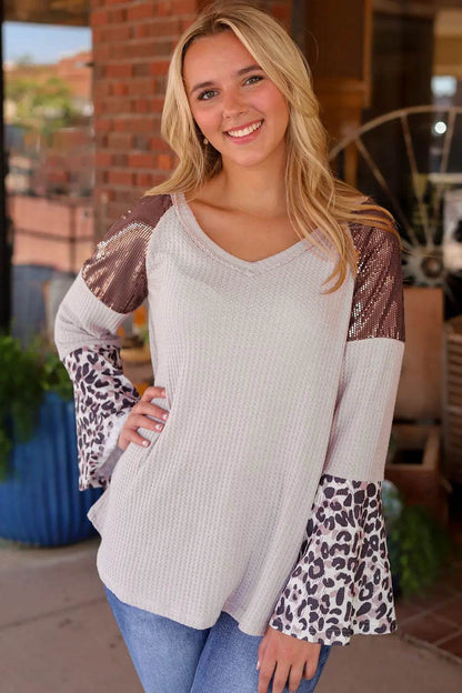 Leopard V-Neck Long Sleeve Top Leopard Trendsi 6d1a28a813b74a78bb8f1a90ed9f7354-Max