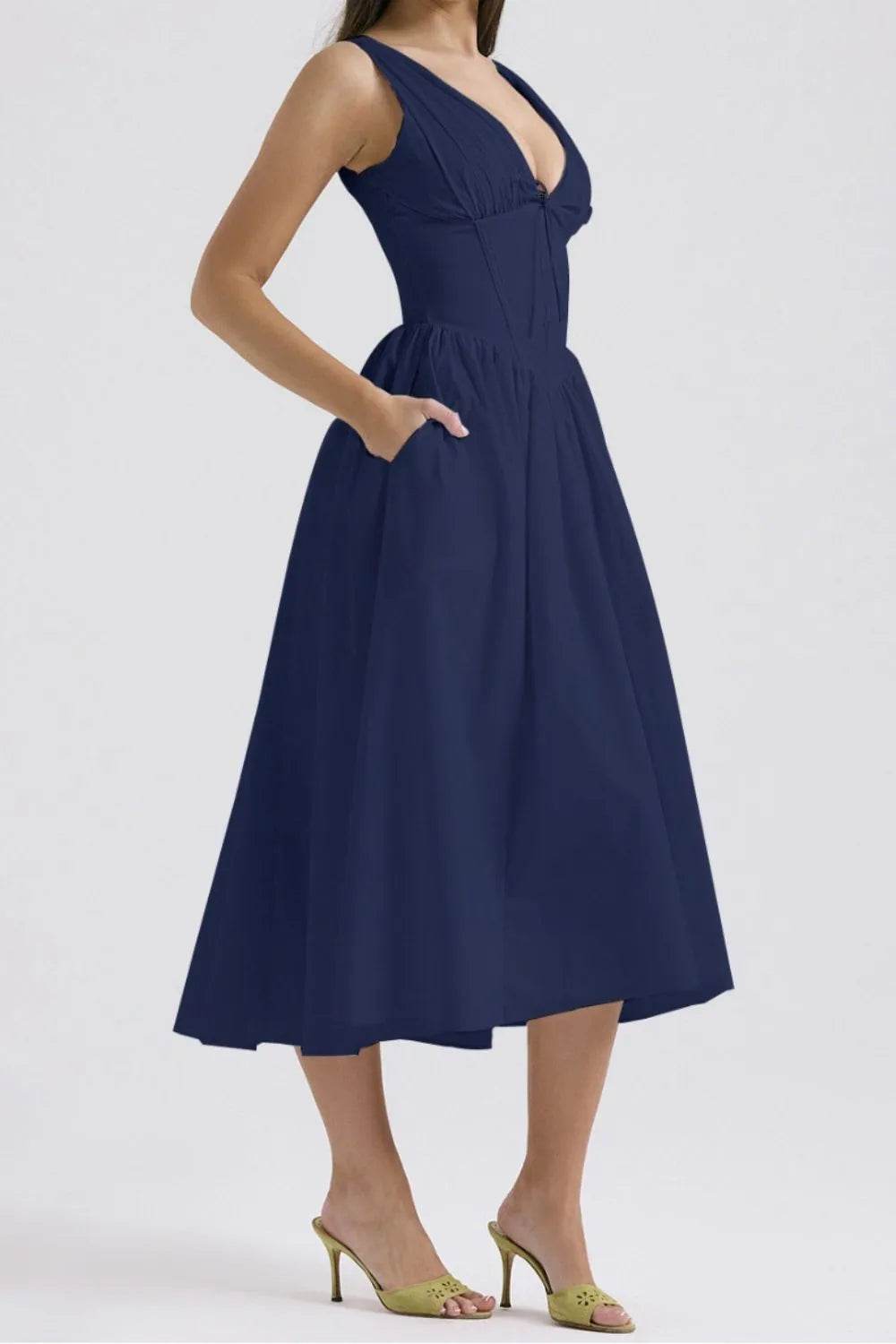 Ruched V-Neck Sleeveless Dress with Pockets Trendsi 6d7ccc5a-cae0-4db8-bedf-b515279f8f9d-Max-Origin