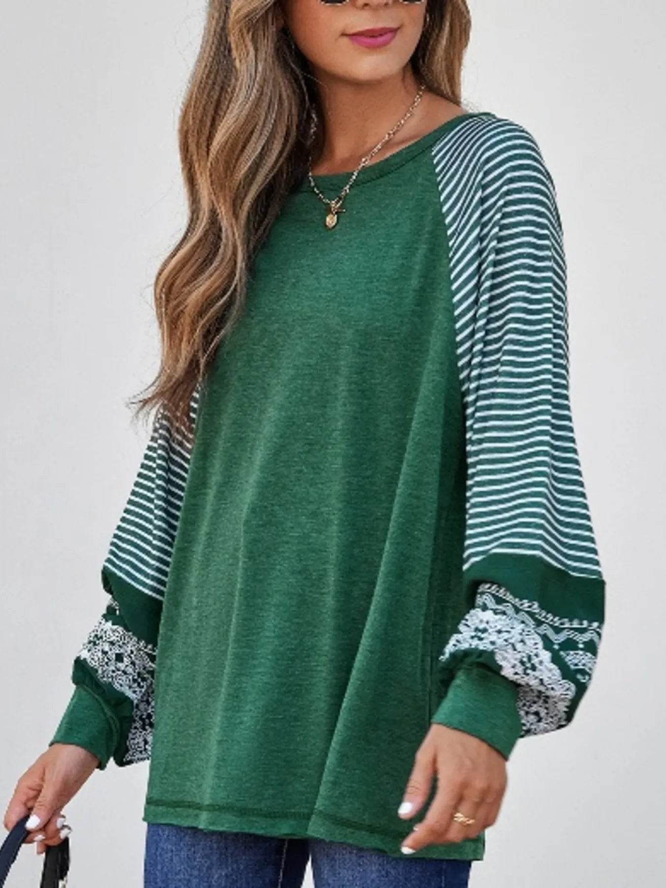 Contrast Print Striped Raglan Long Sleeve Loose Top Trendsi 6e0a329107fe45eaa5dfa525d3f7b8fa-Max-Origin