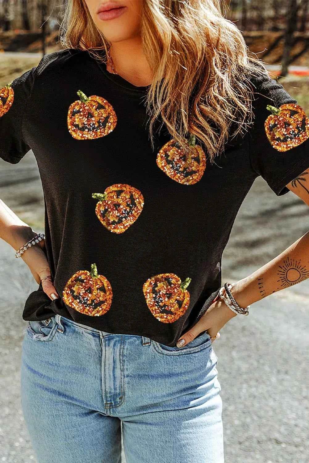 Sequin Pumpkin Round Neck Short Sleeve T-Shirt Trendsi 6f917153-40d9-4321-94e0-987b634c3eb1-Max