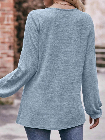 Round Neck Long Sleeve Casual T-Shirt Trendsi 6f943376-f787-4898-bd2d-fe9bab45935c-Max-Origin
