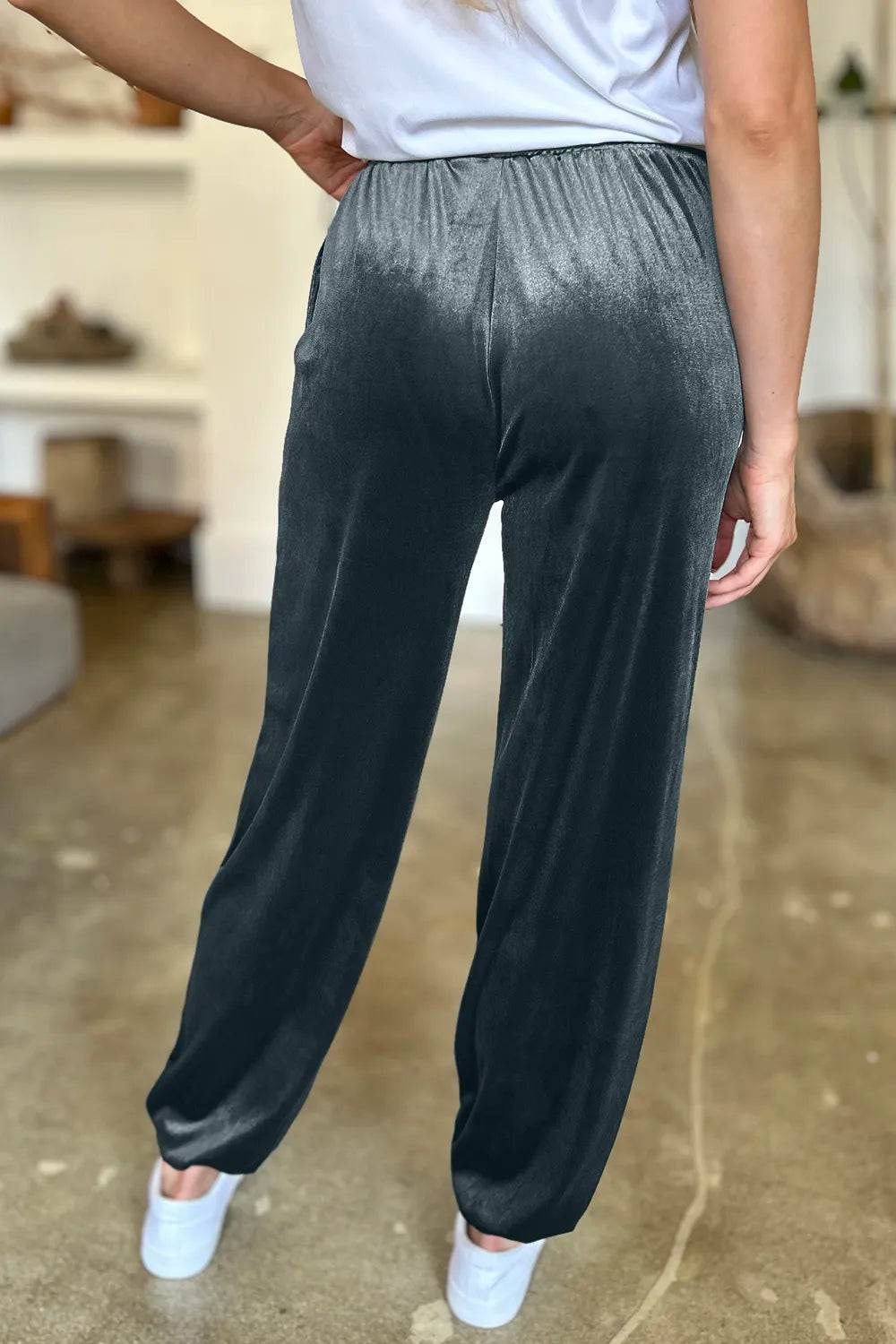 FAM-FAM Pocketed Elastic Waist Joggers Trendsi 72542eb5-8483-4044-bc2e-b4b1c4f17b5f-Max