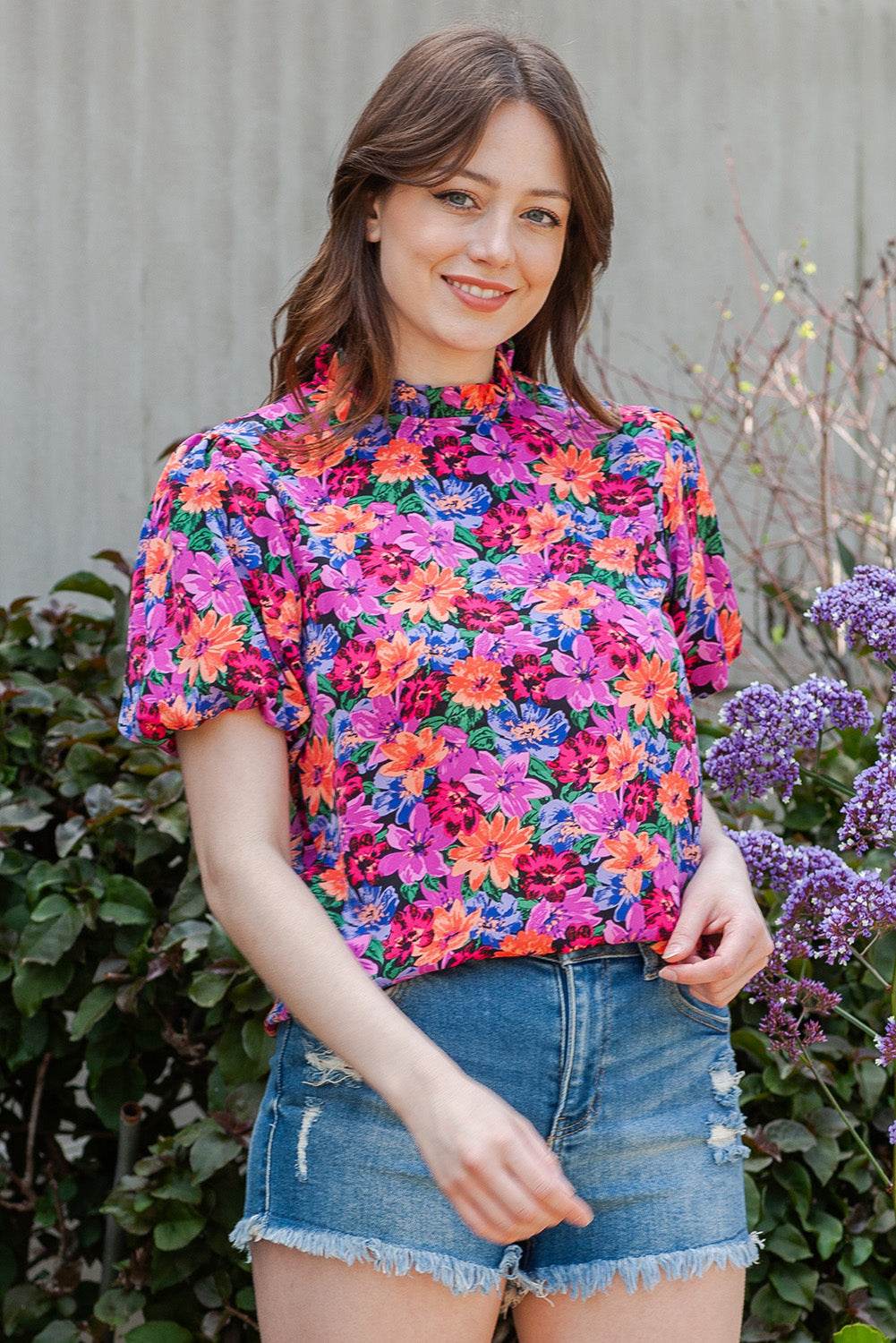 Floral Print Puff Sleeve Round Neck Blouse Trendsi 741e76f407124f669d0e94789d204521-Max