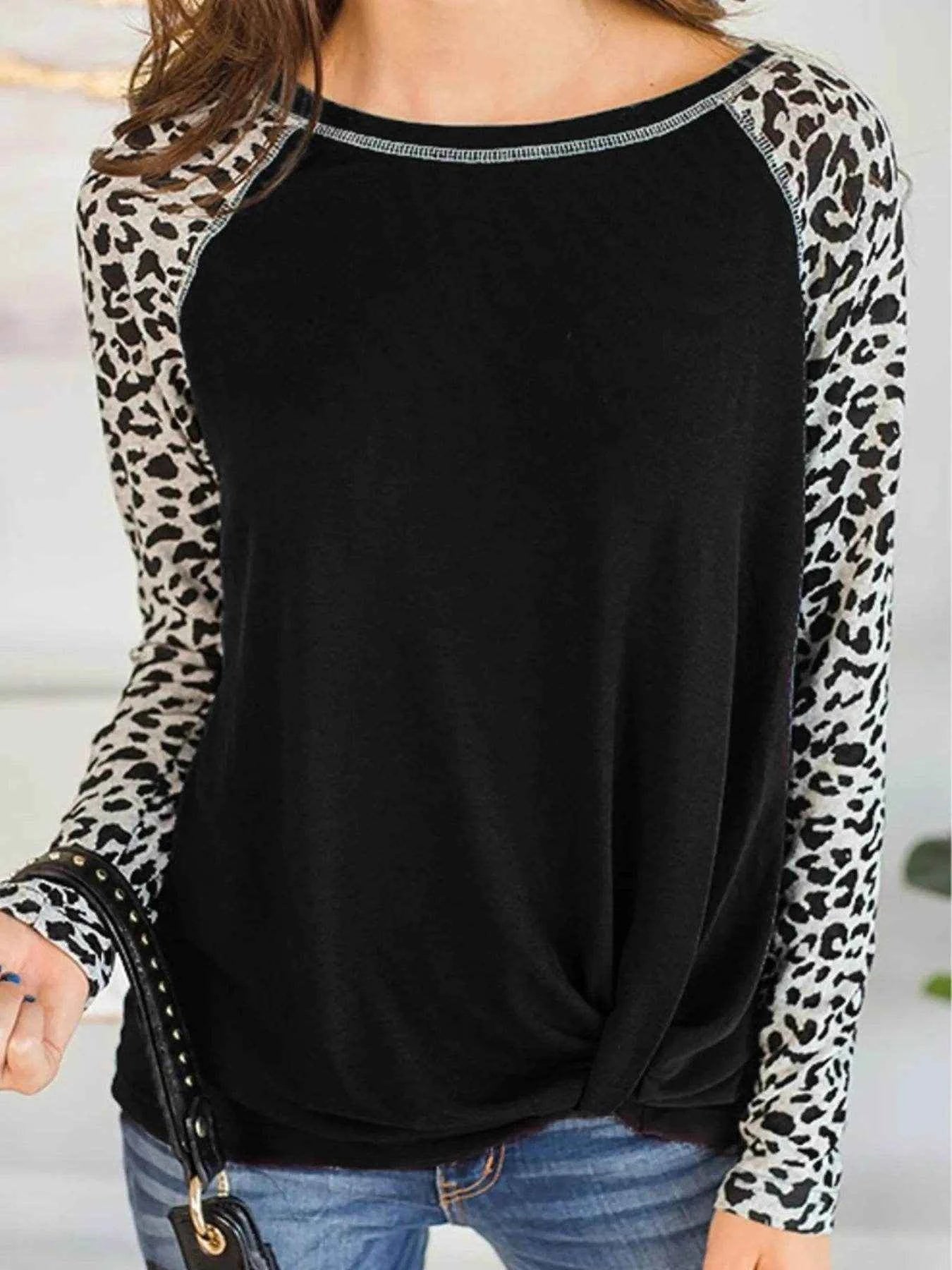 Leopard Print Raglan Sleeve Twist Hem T-Shirt Black Trendsi 7496e924-7c8f-45cf-8c68-96a40b2843e9-Max-Origin