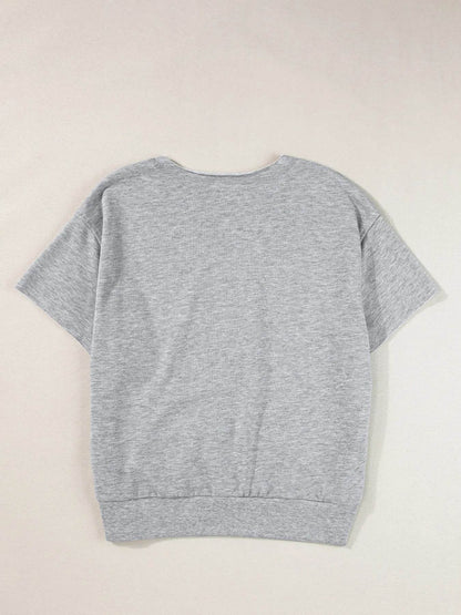 USA Lettering Patch Notched Neck T-Shirt Trendsi 7758357557f142c7b29ce51ab7591ce4-Max-Origin