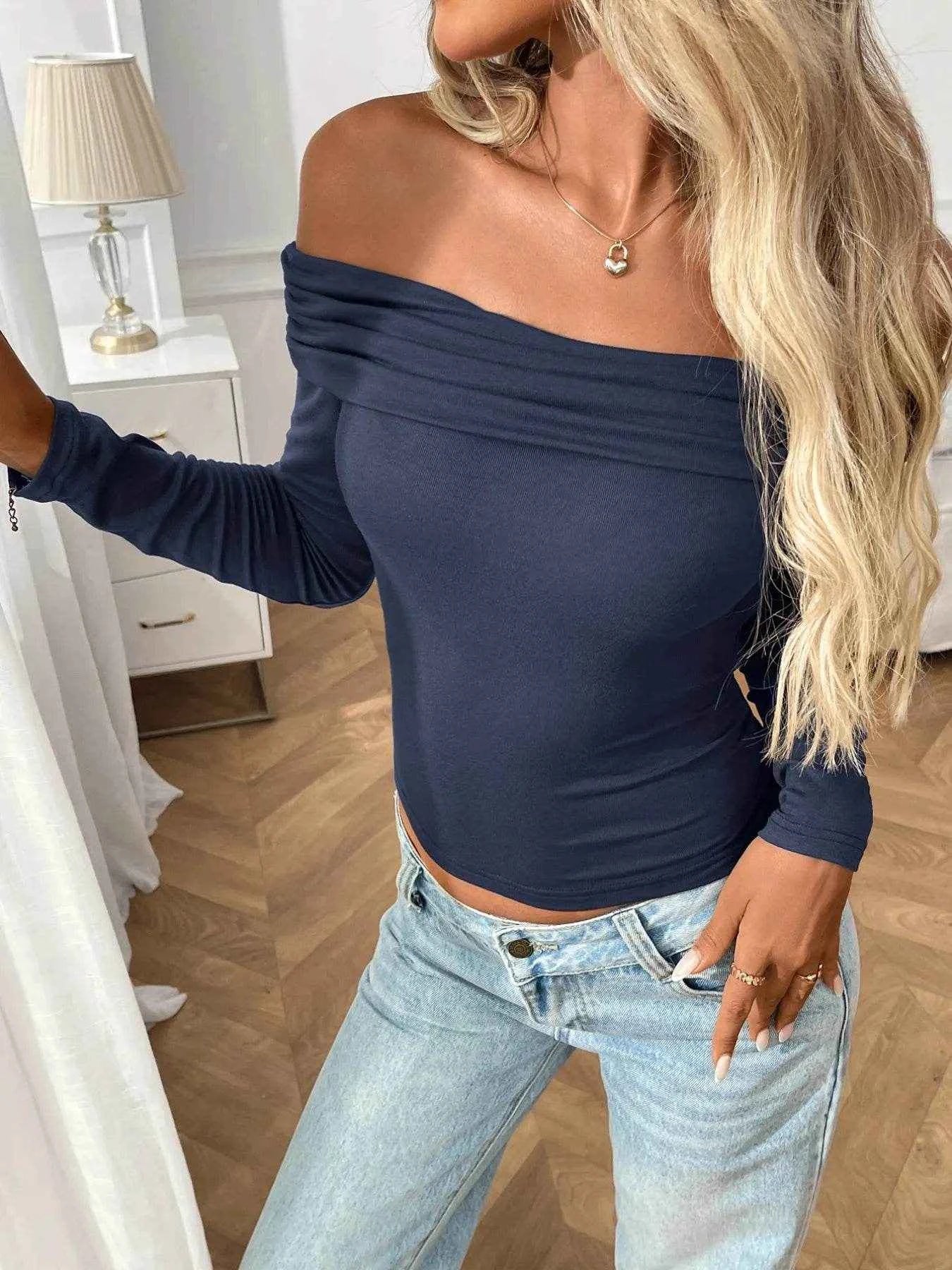 Off-Shoulder Long Sleeve Fitted T-Shirt Trendsi 7867cb18-c88e-4c2b-9177-f851abf57cd3-Max-Origin
