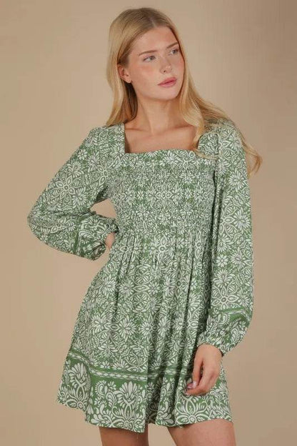 VERY J Printed Smocked Chest Boho Mini Dress Green Trendsi 78764b24ce4e46c090bb78d5f524a7ca-Max-Origin