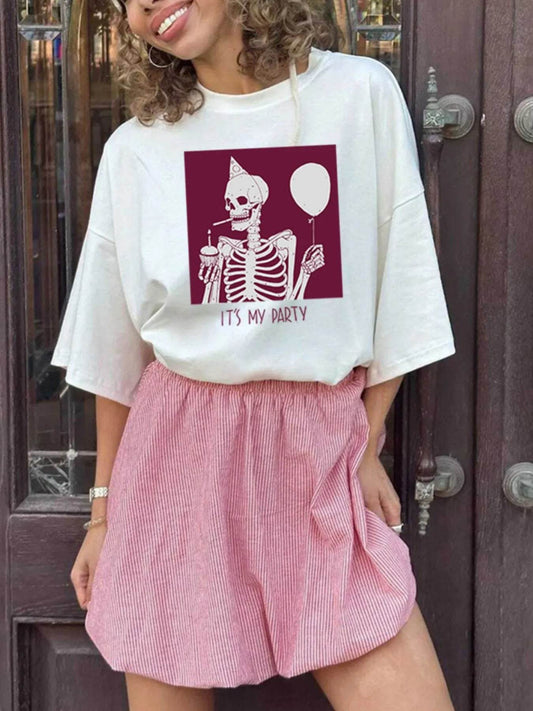 Plus Size Graphic Round Neck Half Sleeve T-Shirt White Trendsi 792ead0a-527f-45fb-a3bd-ed157db368eb-Max-Origin