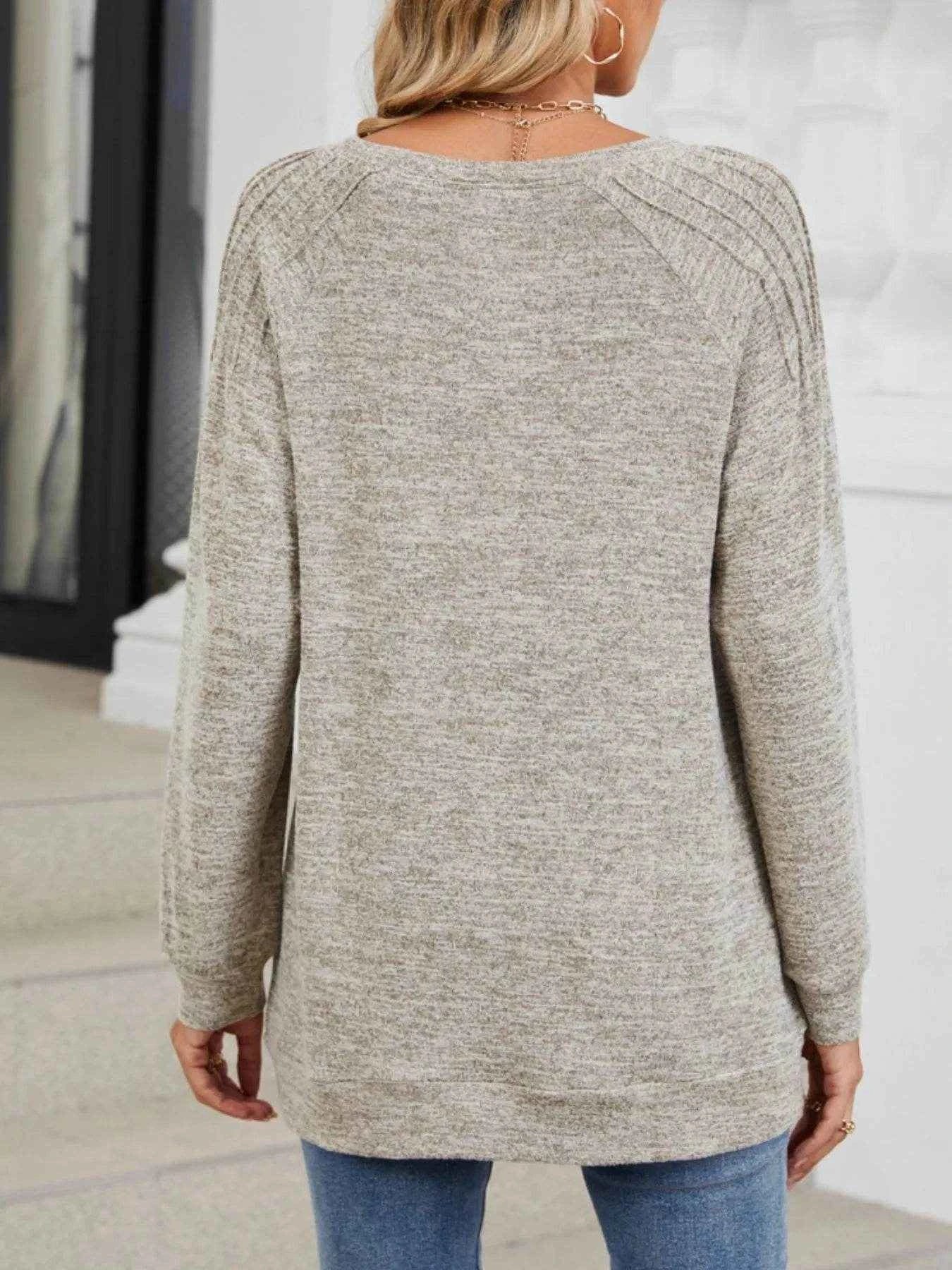 Round Neck Long Sleeve T-Shirt Trendsi 7977f150-8e66-427b-874b-652d2ea8a79e-Max-Origin