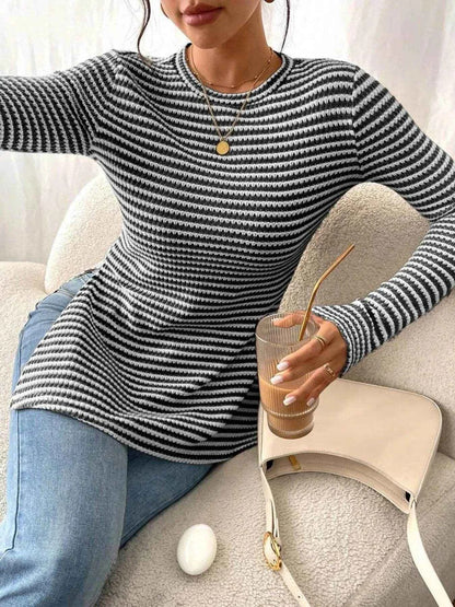 Side Slit Striped Long Sleeve T-Shirt Black Trendsi 7d28e9f8ac3c49e9be22336076d9dcd8-Max-Origin