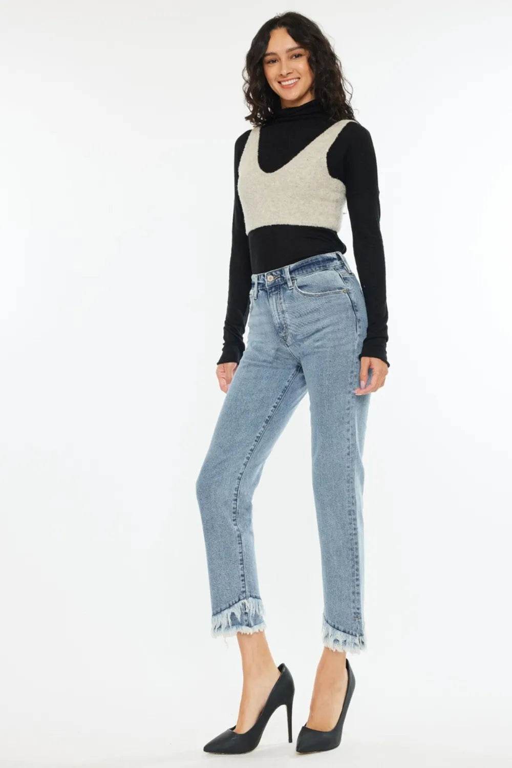 Kancan Raw Hem High Rise Straight Jeans Trendsi 7db5d0fc-6353-4359-8a67-57bd128ec093-Max