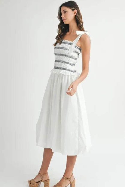 MABLE Smocked Bodice Bubble Midi Dress Trendsi 7e3290d55765491ebeff79c4be526323-Max-Origin_830857b0-7a60-4b5f-b170-47a74aee4fd3
