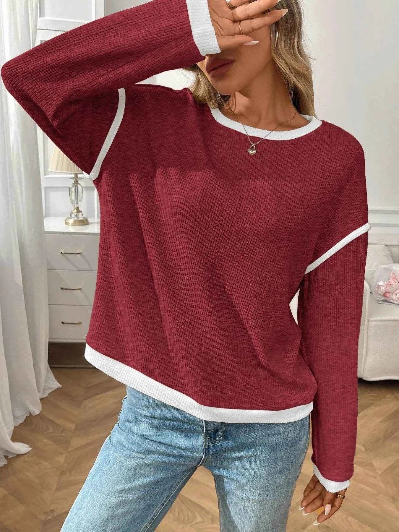 Ribbed Contrast Trim Long Sleeve Top Trendsi 7e3a9515-dbbb-4746-be88-43606073378b-Max-Origin