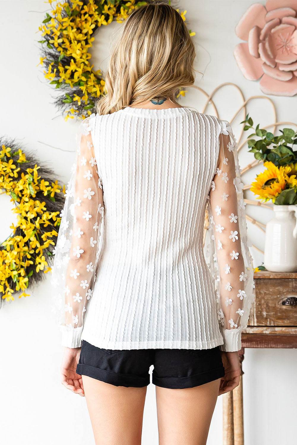 Textured Applique Long Sleeve Blouse Trendsi 7e9ea46d86a5471682a46246f20d837b-Max