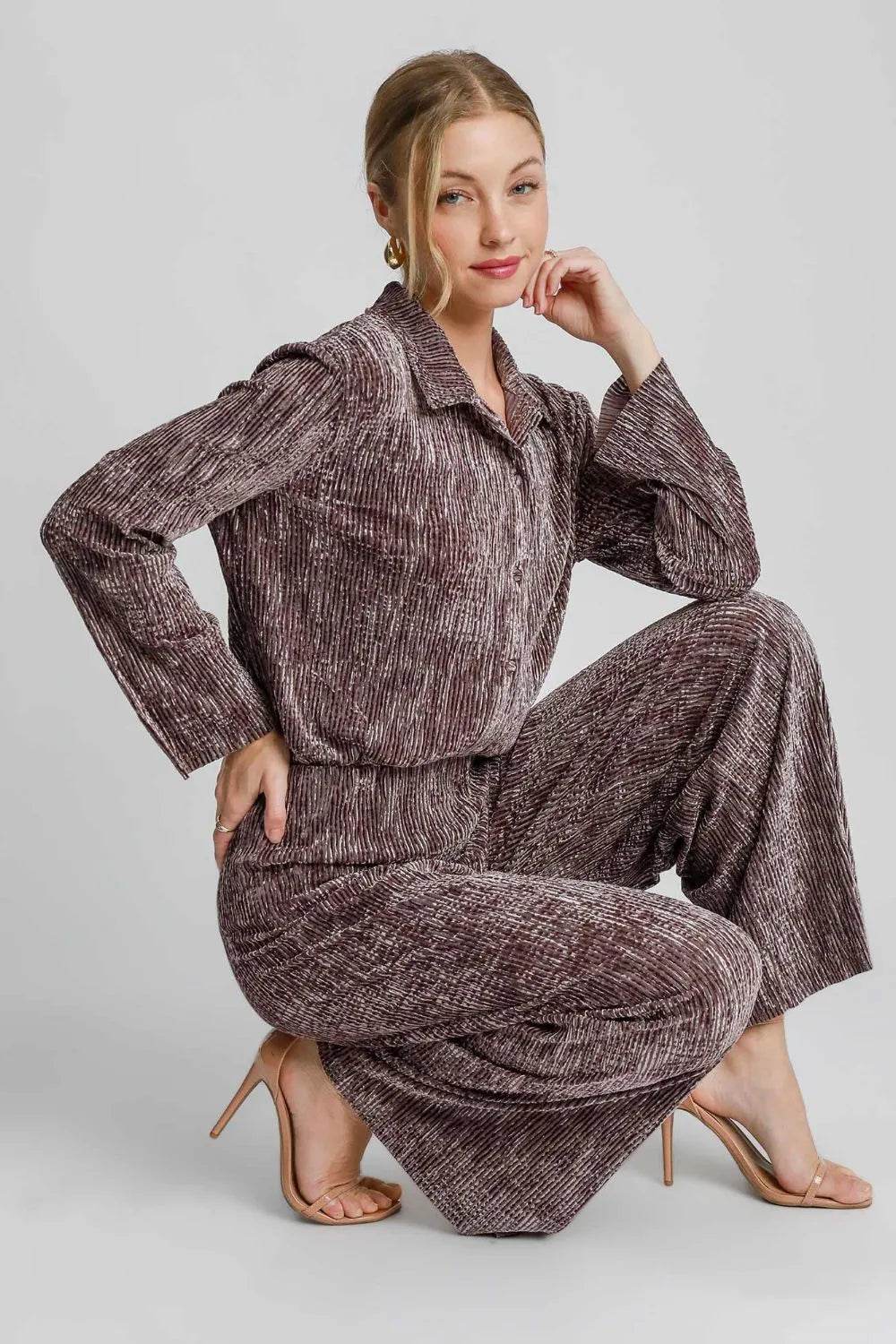Umgee Side Slit Texture Button Up Shirt Trendsi 7f52615a-1c7f-44a8-b4c2-e4a12435a7cd-Max