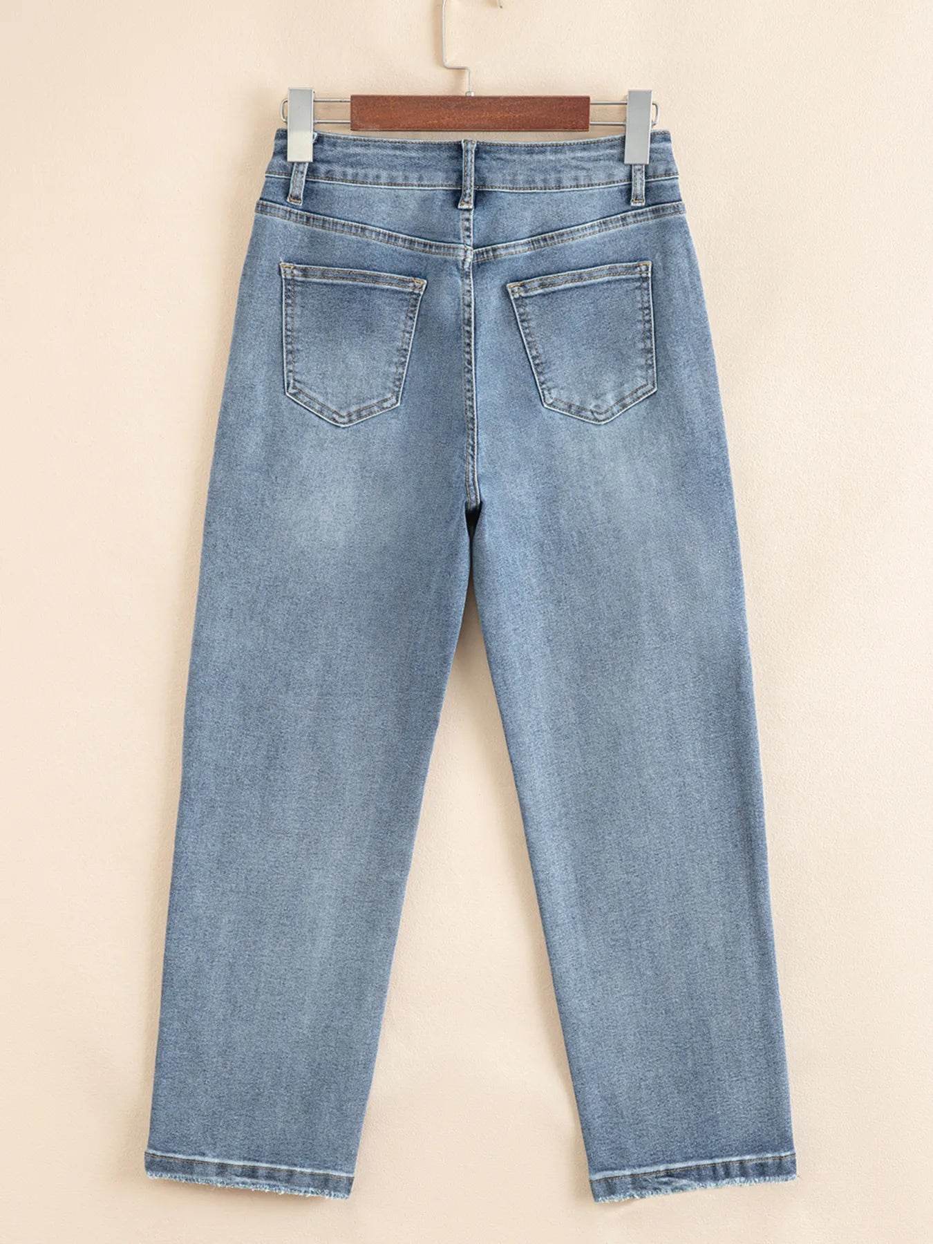 Distressed Ankle-length Straight Jeans Trendsi 7ffa44f97e104e6d824c8679e9559209-Max-Origin