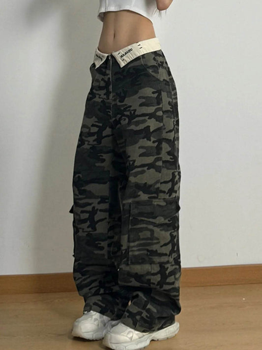 Camouflage Relaxed Fit Jeans Trendsi 8408174f-dc63-42b7-ad26-23c11c0b7c5e-Max-Origin