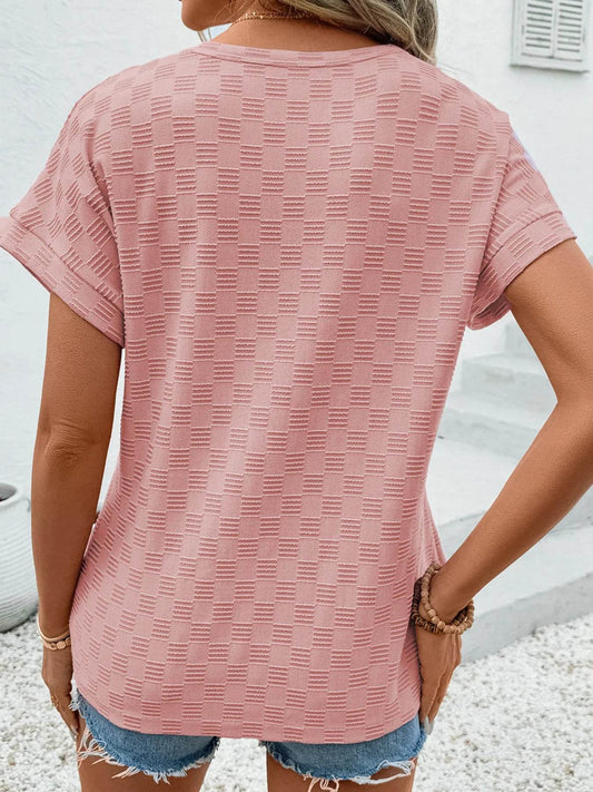 Checkered Textured Round Neck T-Shirt Trendsi 85141201df2d405c8dd845224d43b584-Max-Origin