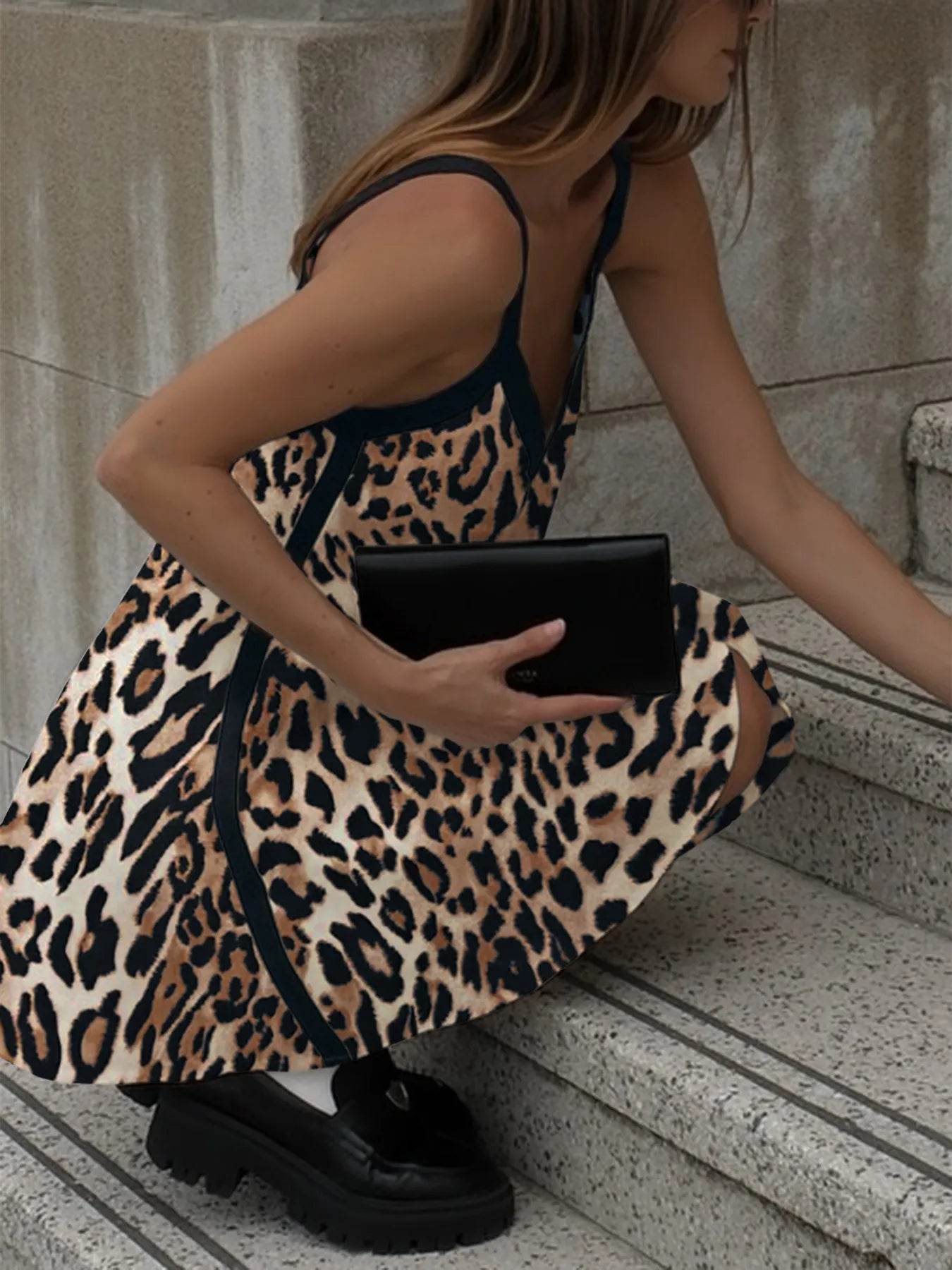 Leopard Print V-neck Cami Swing Dress Trendsi 854090d5-10a6-4ebb-8f0f-c8de7ddf4e46-Max-Origin