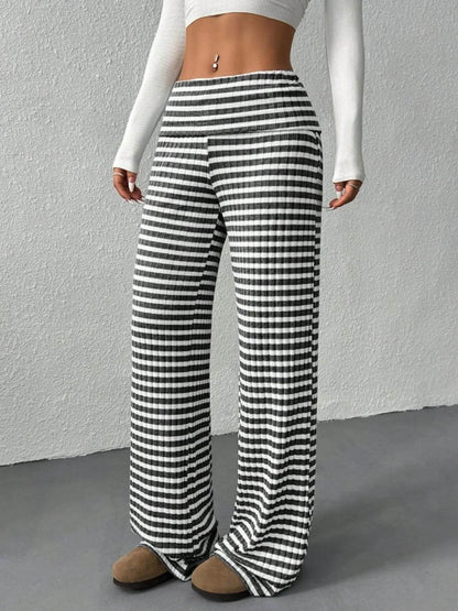 Striped Wide Leg Pants Trendsi 85a8b324-e931-4636-9bd9-444935780b7b-Max-Origin