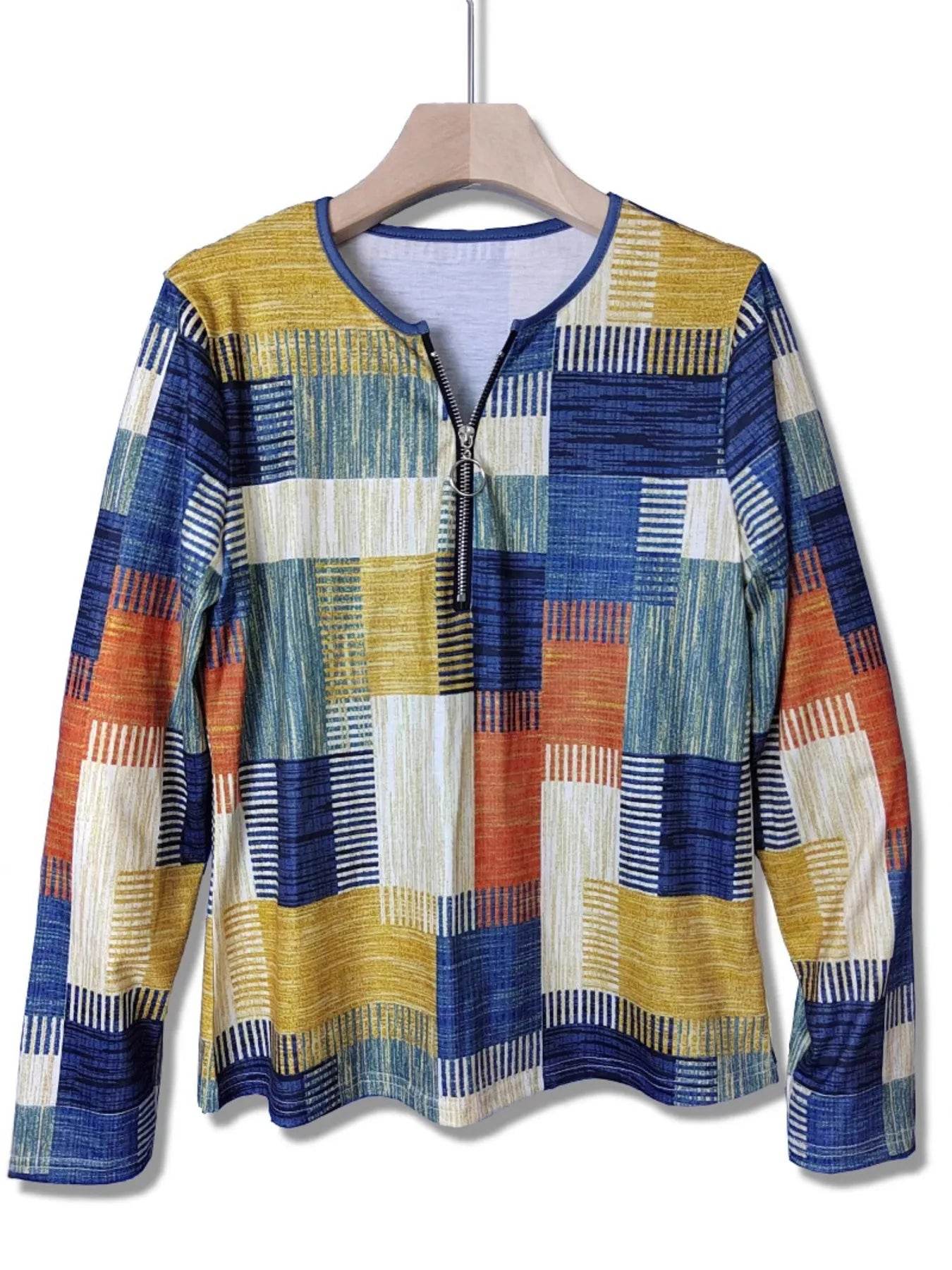 Color Block Zip Front Long Sleeve Top Trendsi 87649e25576948c7bcdc67bb0db1b4e1-Max-Origin