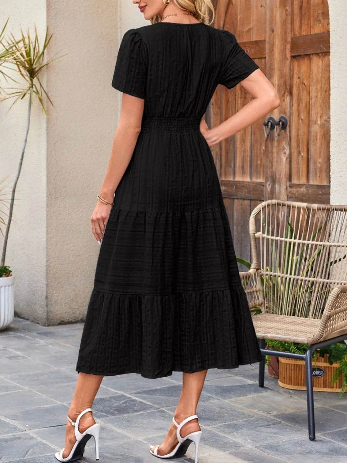 Tiered Notched Short Sleeve Dress Trendsi 8775cc12-6997-4f6a-9cd7-792de55b38cb-Max-Origin
