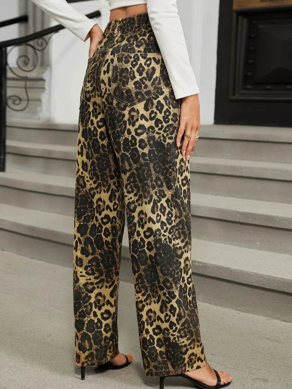 Leopard Jeans with Pockets Trendsi 87db2dde-8ed3-4c64-bd03-74efc6c05f50-Max