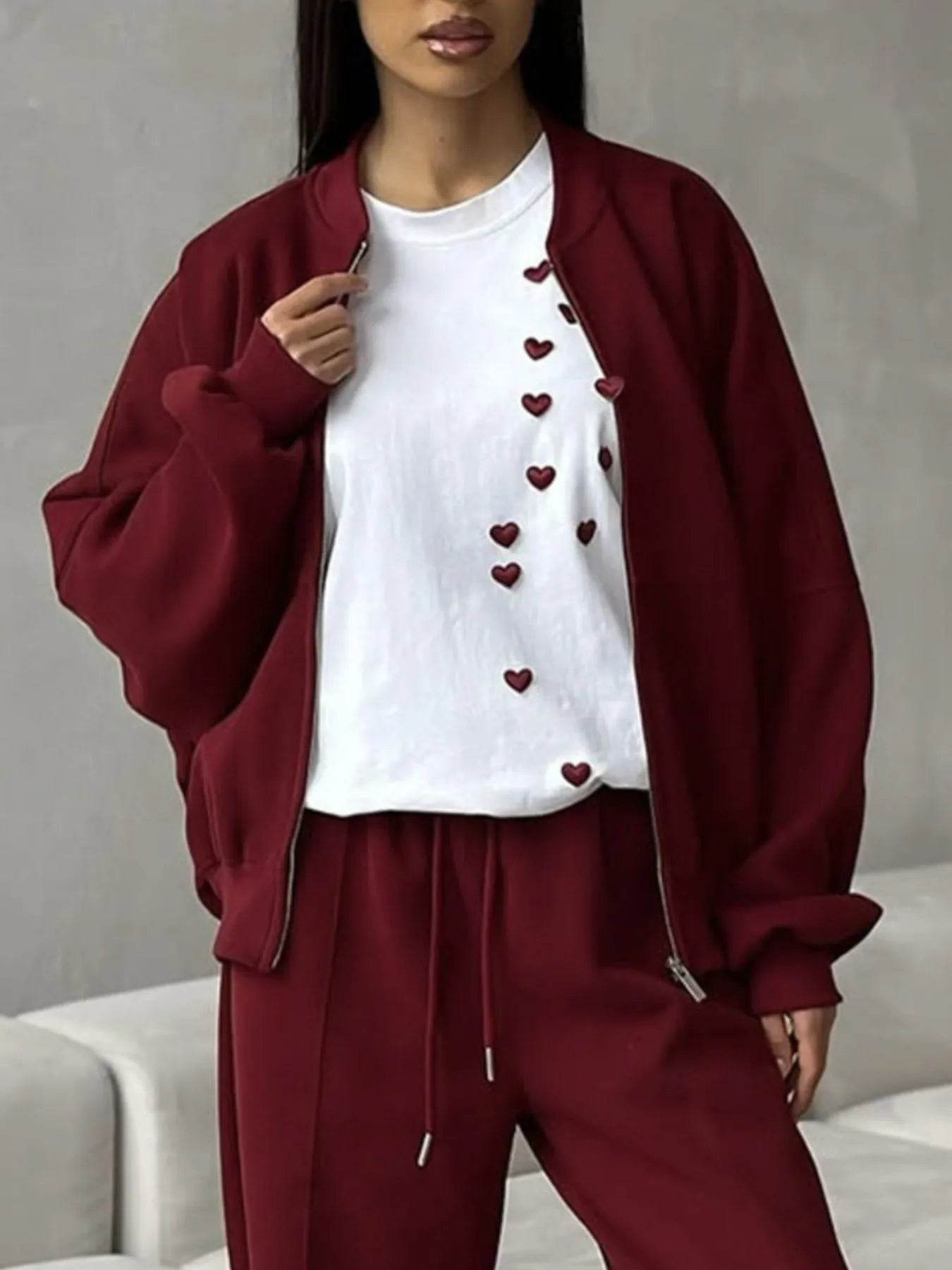 Plus Size Heart Round Neck Short Sleeve T-Shirt Trendsi 8881905b-b8fa-4a99-b8e4-2538d0ff6f98-Max-Origin
