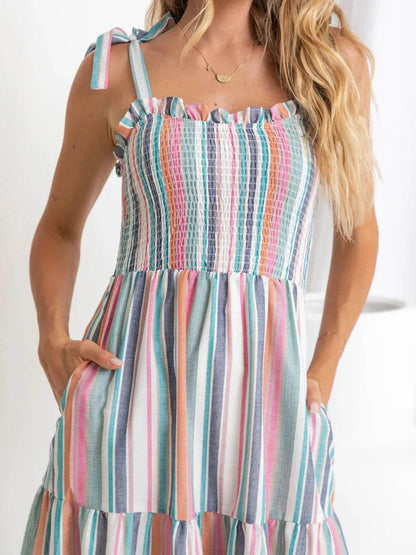 Contrast Striped Square Neck Cami Dress Trendsi 8b8d11bb-aad7-4be7-b359-a6b5970a75ff-Max-Origin