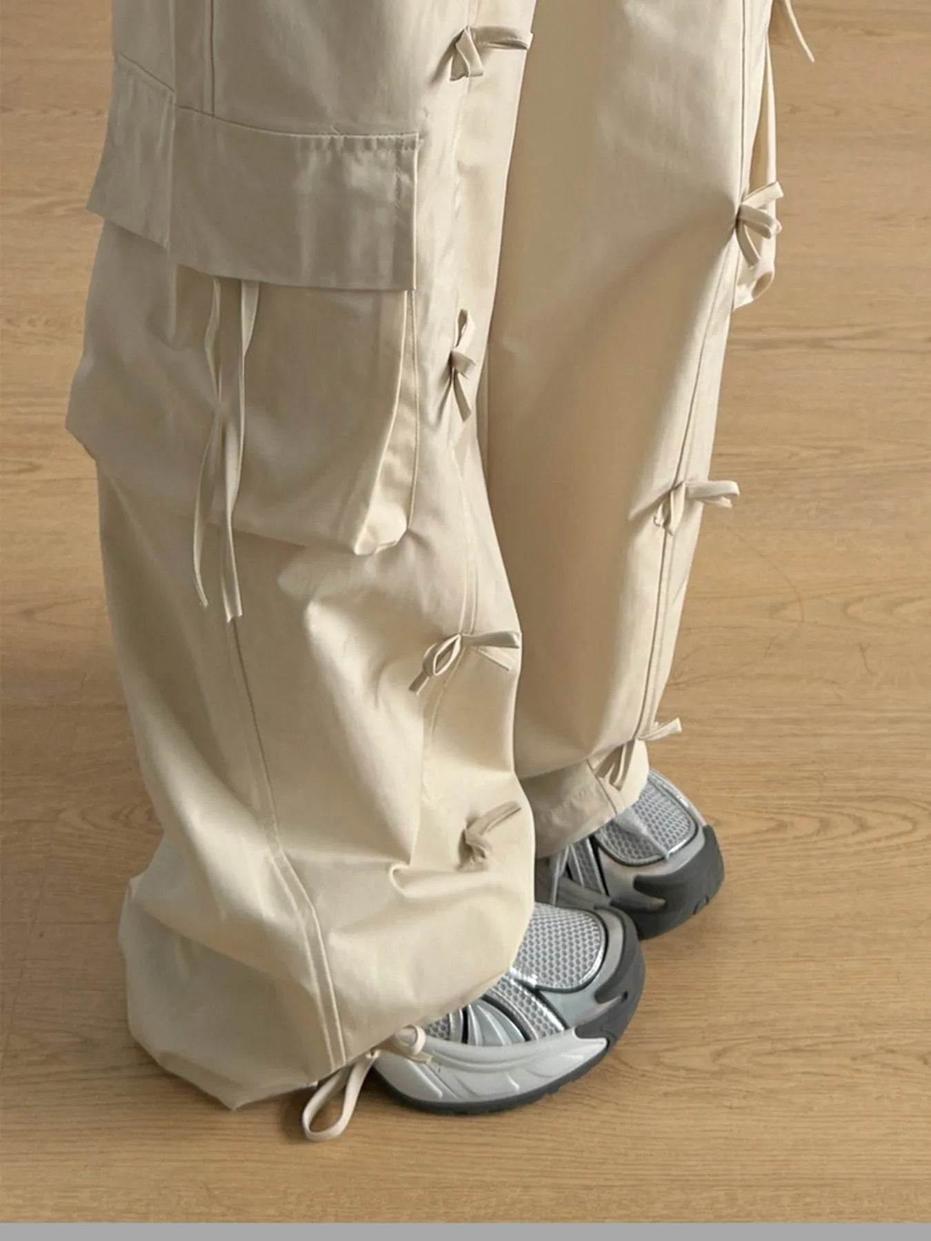 Cargo Wide Leg Pants with Bow Tie Details Trendsi 8e101427-9f60-4dd1-89eb-399fd4a3a233-Max-Origin